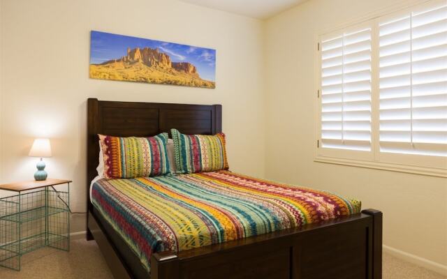 3BR Gated Ocotillo Home, Pool, Golf Course Views