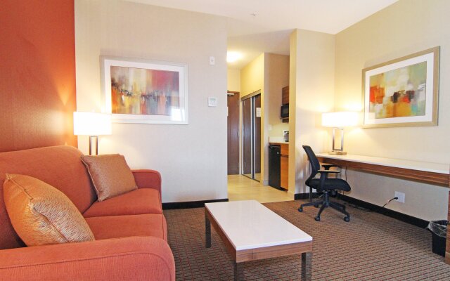Holiday Inn Express & Suites Calgary NW - University Area, an IHG Hotel