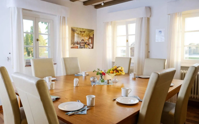 RheinRiver Guesthouse - Direkt am Rhein