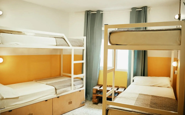 Loft Hostal - Hostel