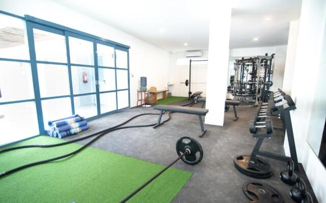 Seaesta Komodo Hotel & Hostel