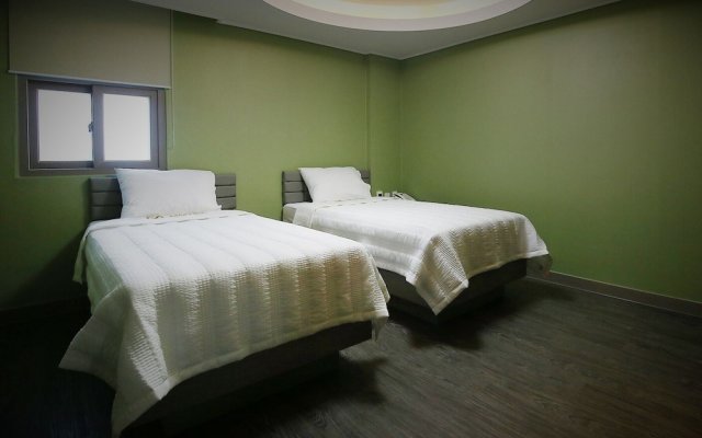 Jecheon M Motel