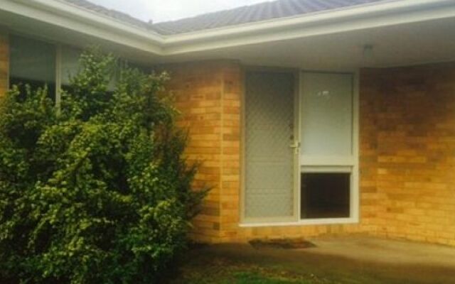 Australian Home Away at East Doncaster Andersons Creek 1