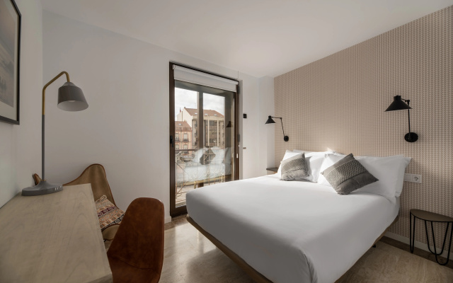 Suite The Way