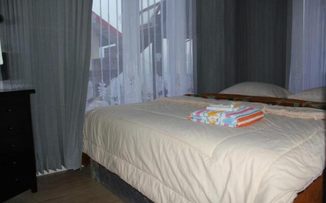 Bromo Otix Guest House