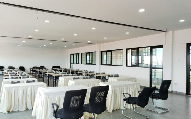 Yayah Guest House Syariah by Cocotel