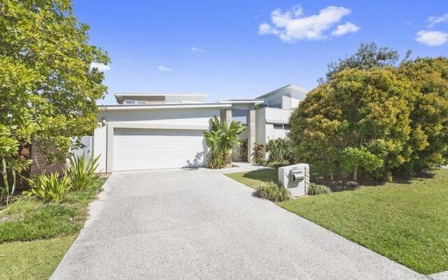 Kingscliff Beach Holiday House @ Salt Village