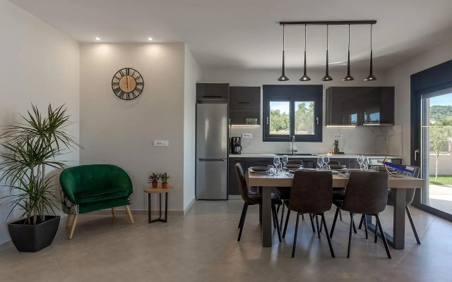 Amelia Residence