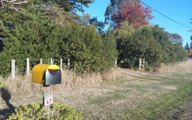 Bumblebee Cottage