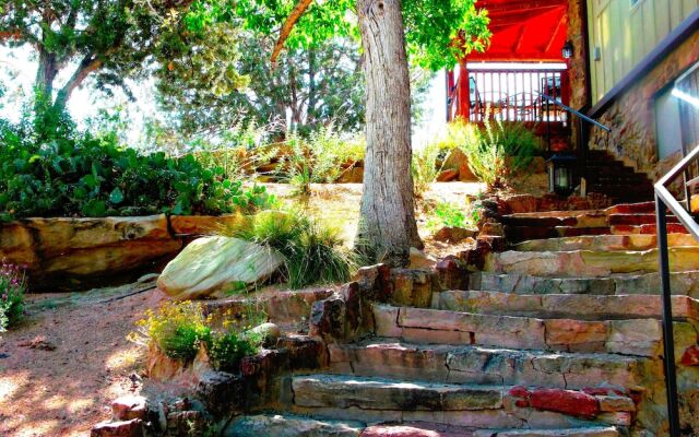 Canyon Vista Lodge