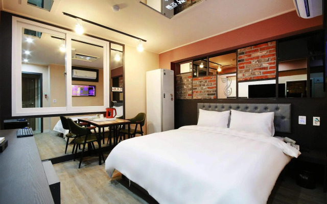 Gwangju Yangdong Jjak