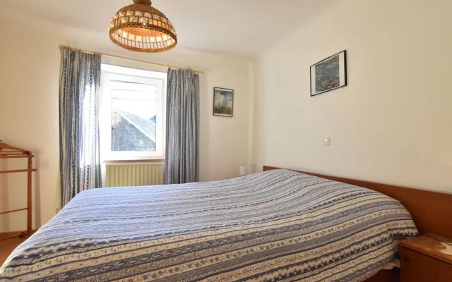 Cottage in Kuchelscheid With Terrace
