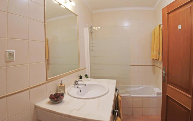 ML Central Vila Apartment