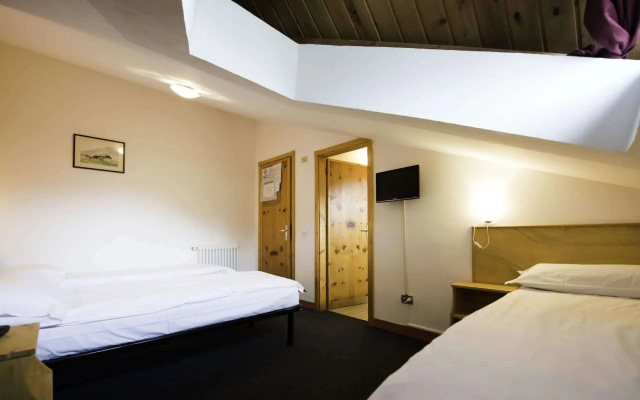 Hotel Teola