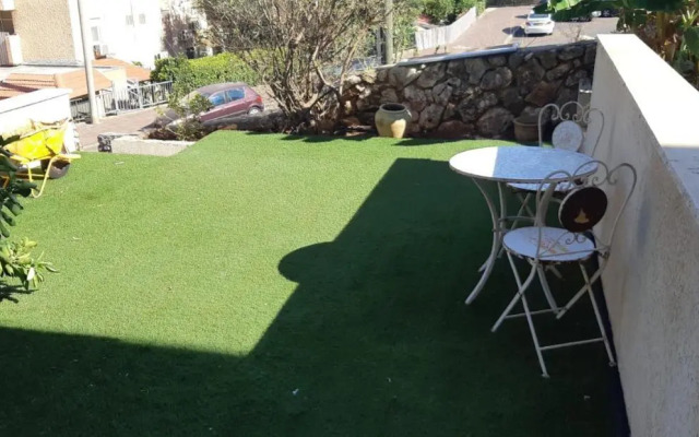 יחידת אירוח מקסימה עם גינה בהרי נפתלי