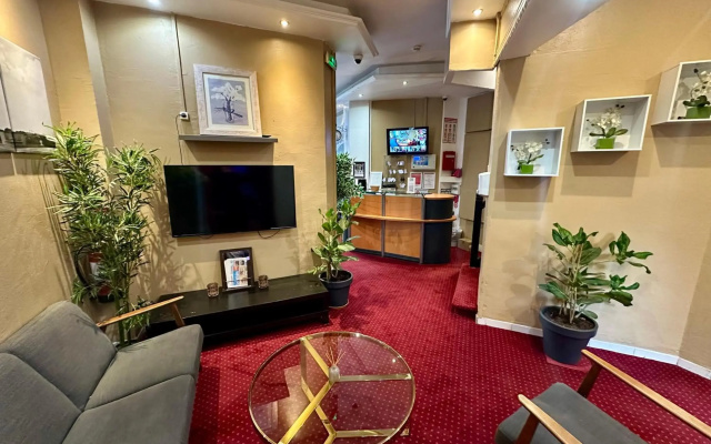 Hotel Victor Hugo