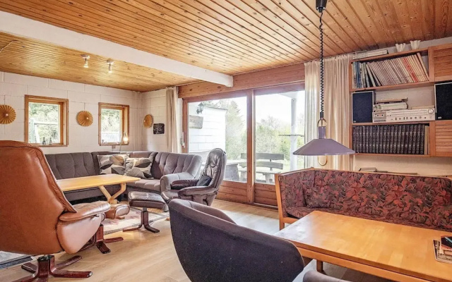 10 Person Holiday Home in Fur