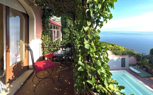 Villa With sea View and Private Pool Very Near to the Center of Taormina