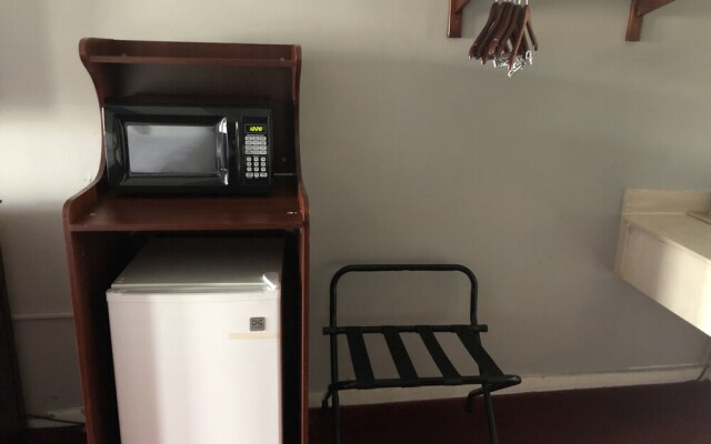 Scottish Inns Locust Grove