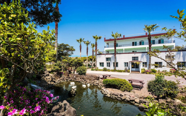 Jeju Olleh Windmill Pension and Guesthouse