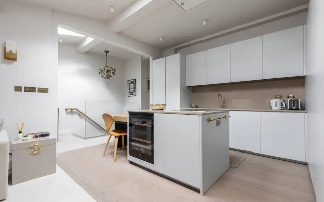Cornwall Gardens Xxiii by Onefinestay