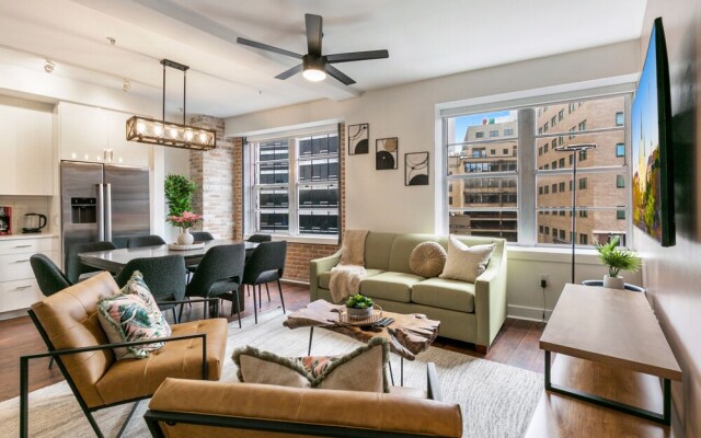 NOLA's Finest 4-Bedroom Luxury Condo