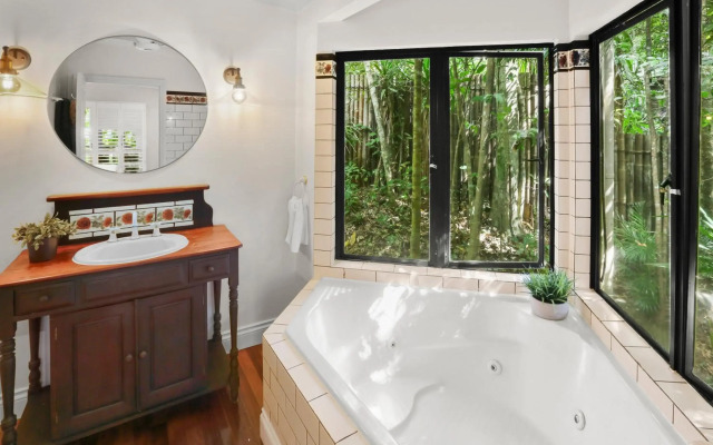 Stoney Creek Cottage