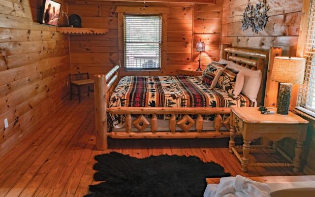 Hickory Lodge in Pigeon Forge