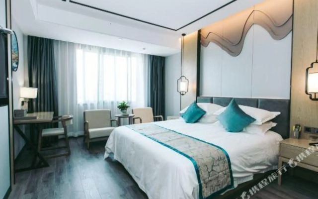 Longquan Nanguo Garden Hotel