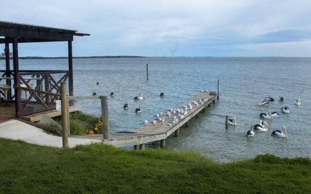 Meningie's Waterfront Motel