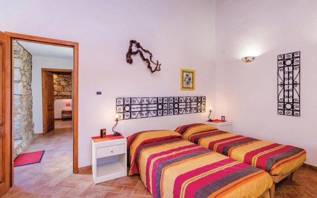 Awesome Home in Kuna Peljeska With Wifi and 4 Bedrooms