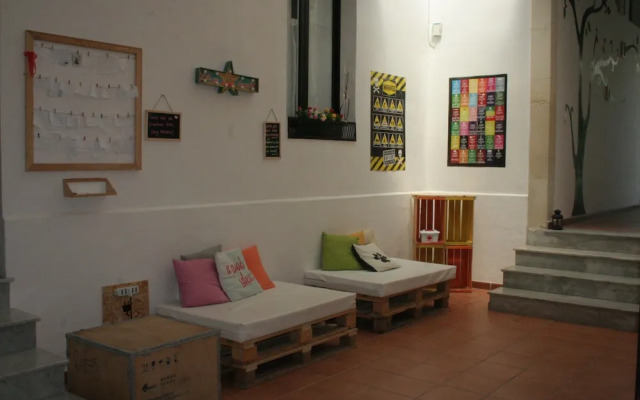 Urban Oasis Hostel