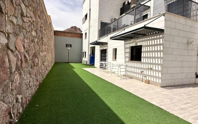 Luxury garden floor Eilat