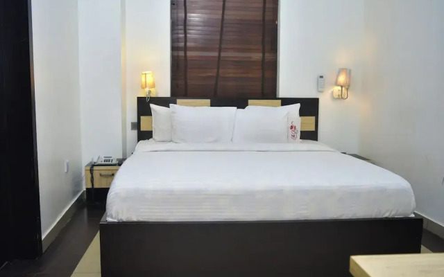 Ai-Royal Hotel & Suites