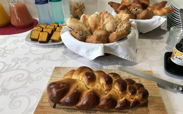 4-Heaven Guest House