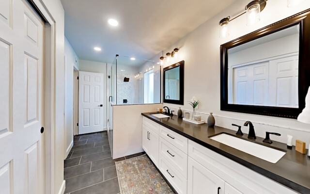 N 51st - 4 Br Home