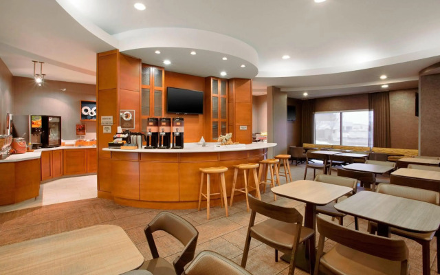 Springhill Suites Marriott Airport