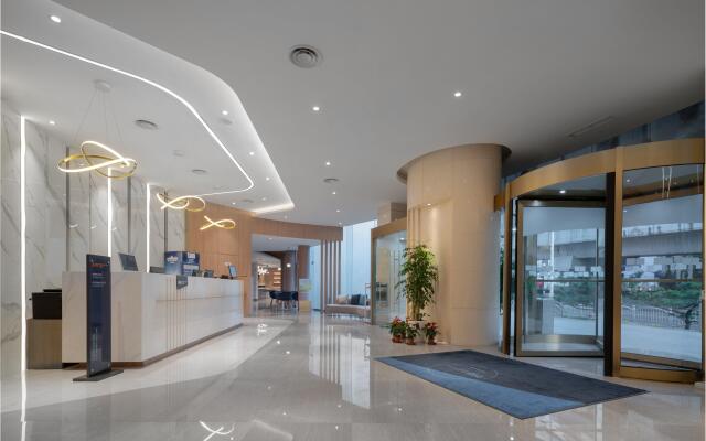 Holiday Inn Express Shanghai Jinqiao Central, an IHG Hotel