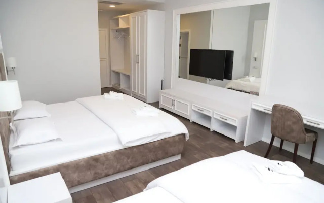 Sky Hotel