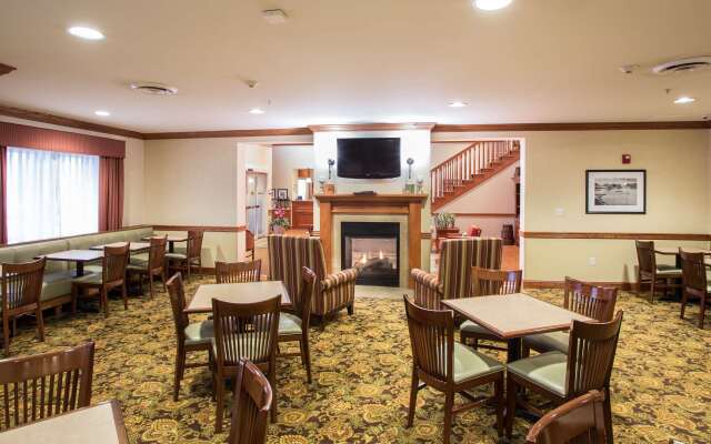 Country Inn & Suites by Radisson, Buffalo South I-90, NY