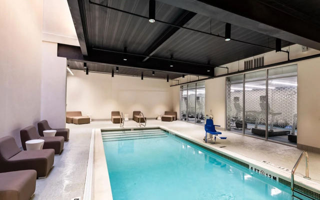 Aloft Savannah Downtown Historic District