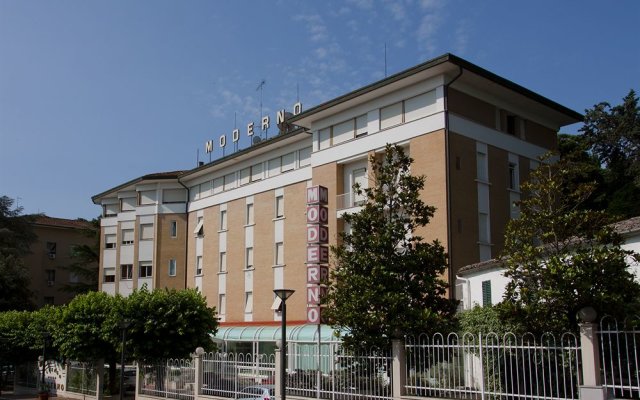 Hotel Moderno