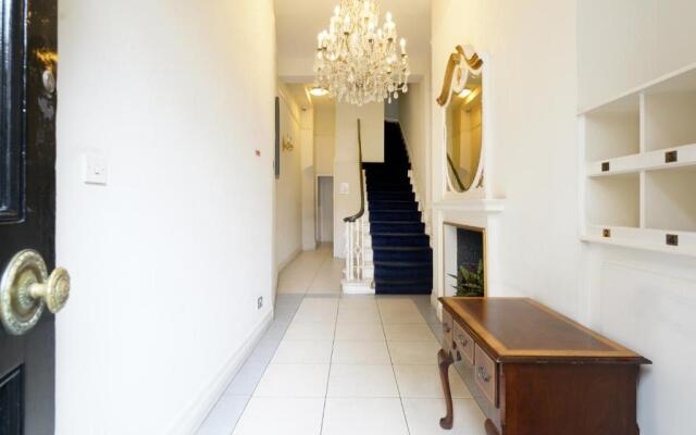 17 Hertford Street