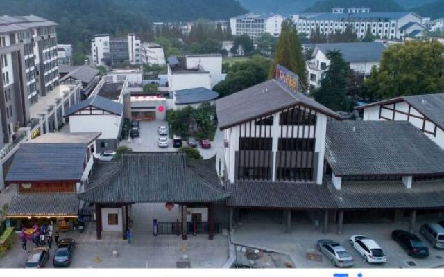 Yichun Hot Spring Worker Sanatorium
