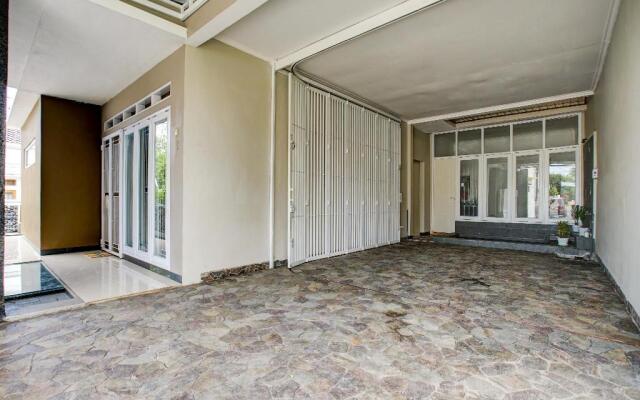 OYO 90059 Shakilla Home Cianjur