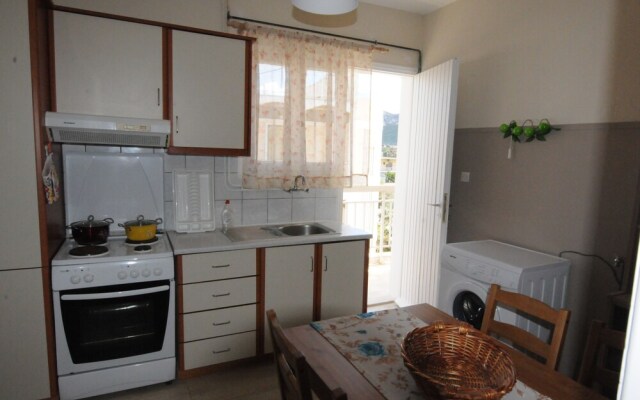 Kinetta Apartments