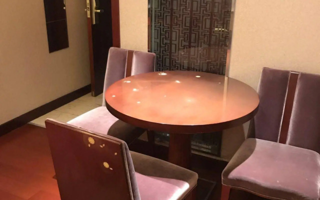 Jingan Ziyuan Apartment
