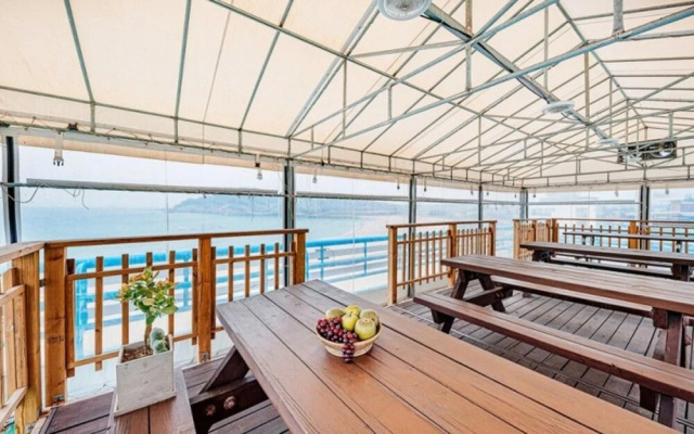 Goseong Jajackdo Aroma Pension