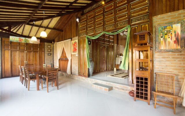 Kubu Ampo Villa