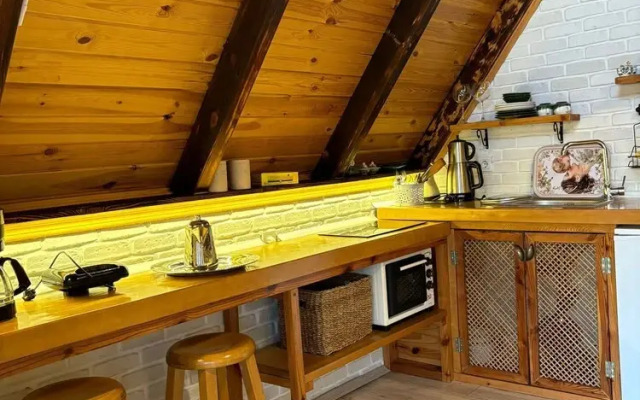 Tenora Suit Bungalov
